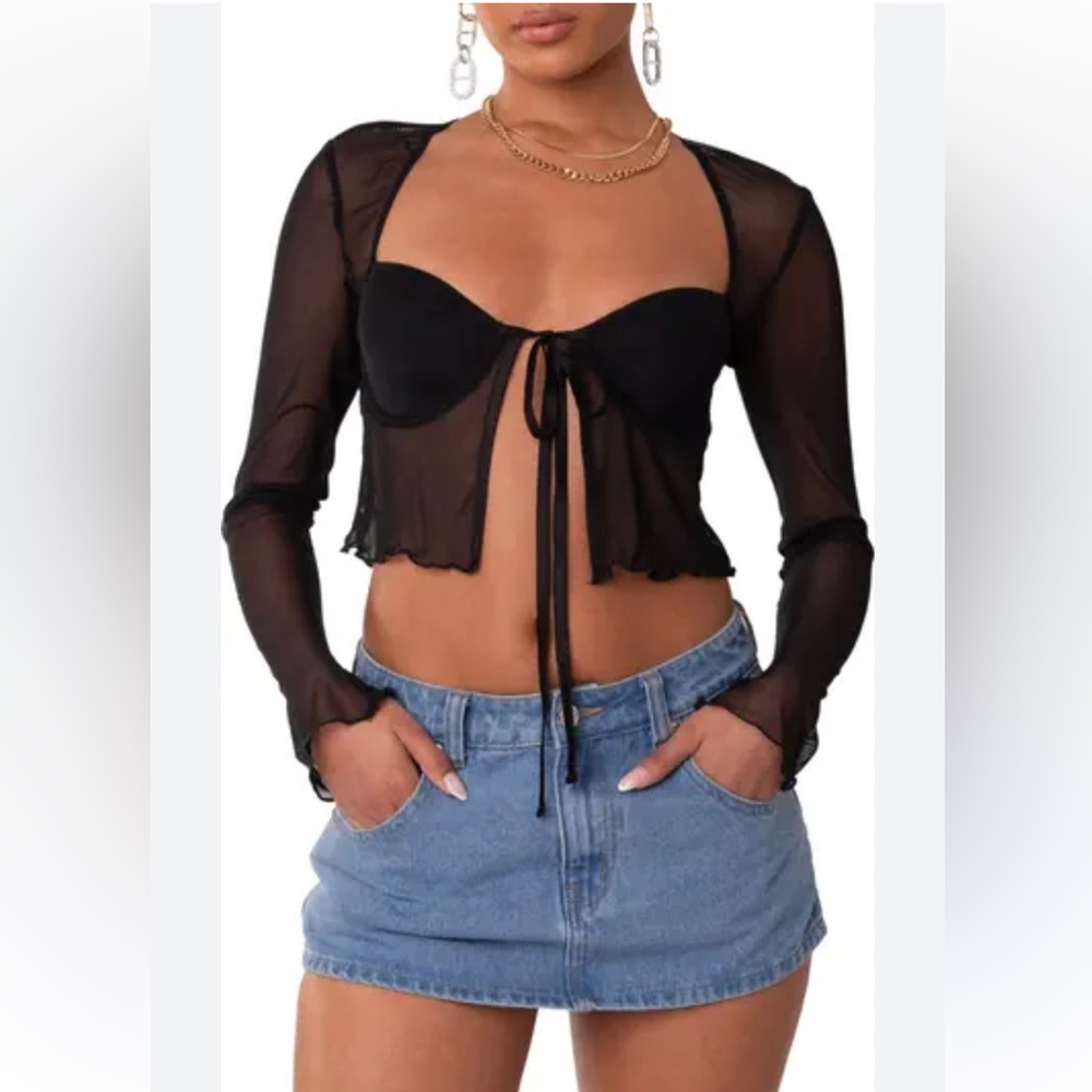 Edikted Black  Long Sleeve bra Top